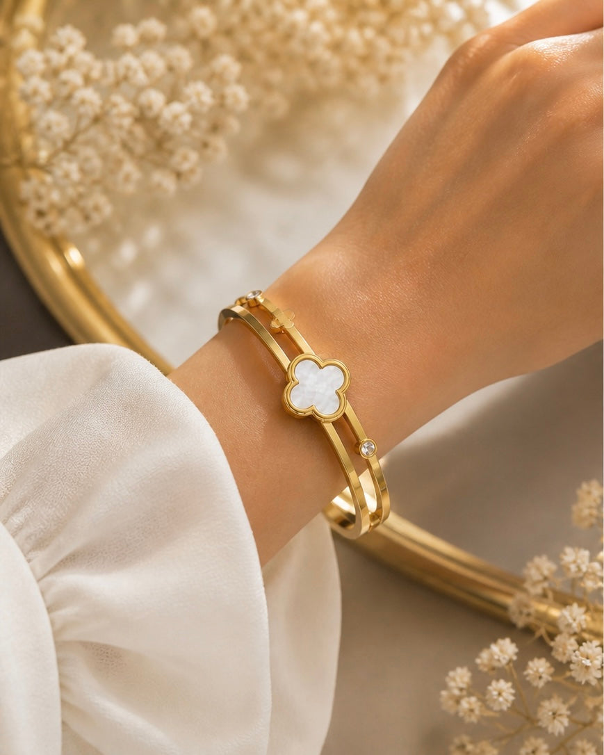 Clover bracelet