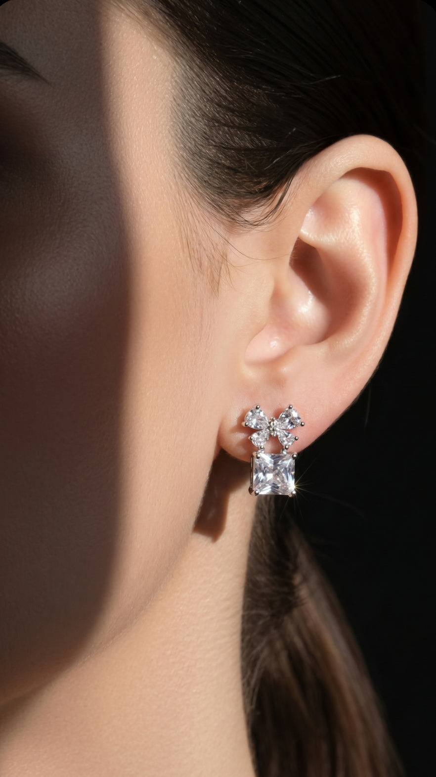 Daimond Bow sparkle earrings