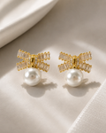 Bow pearl earrings