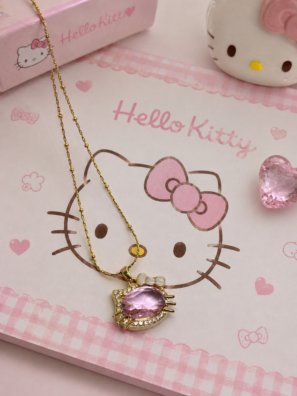 Hello kitty necklace