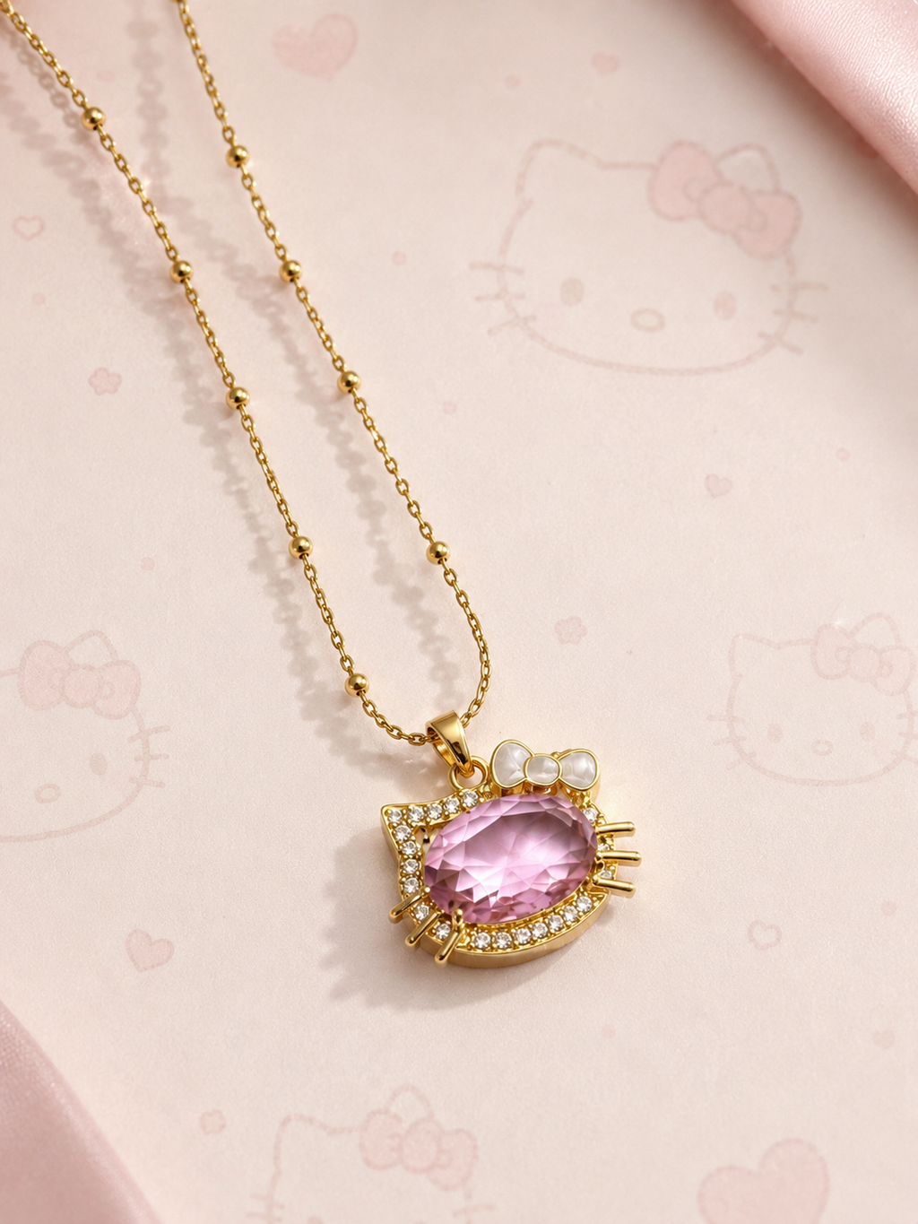 Hello kitty necklace
