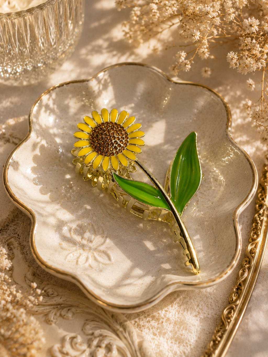 Sunflower claw clip