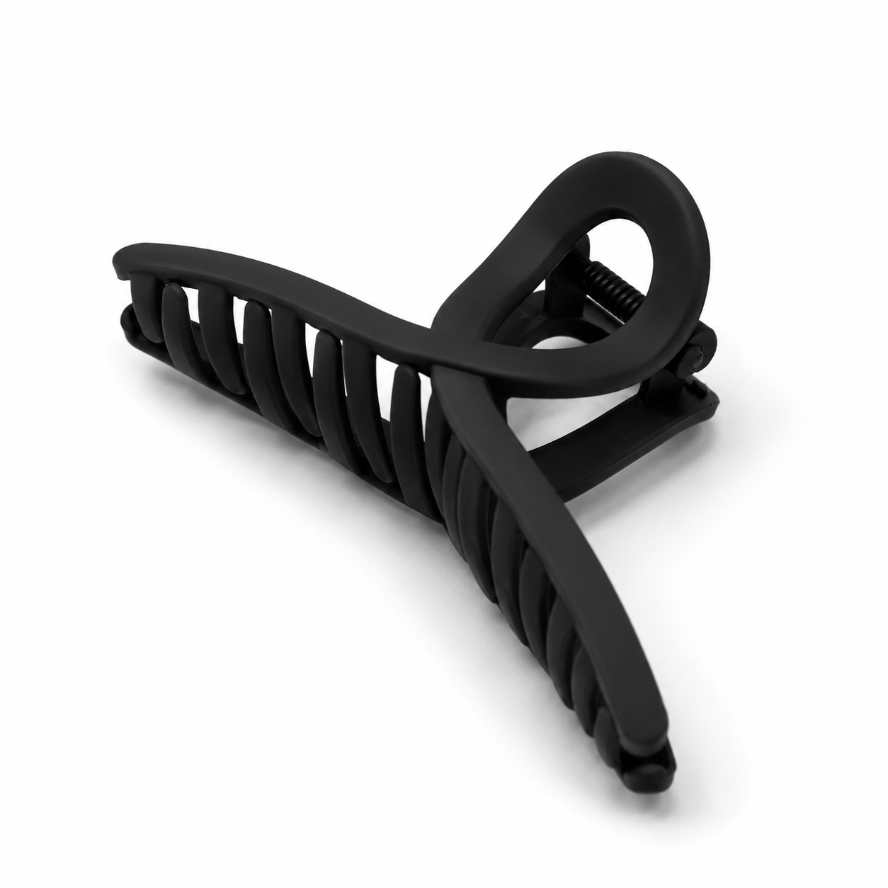Black cozy claw clip