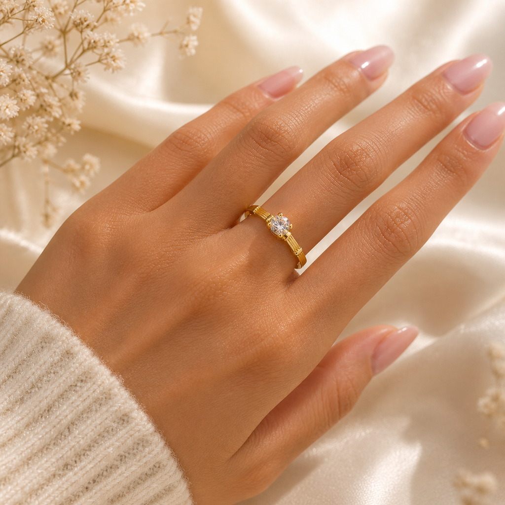 Classic gold ring
